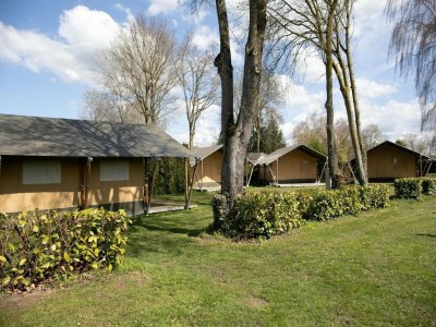 Holiday house Komfortable Safarizelte für 6 Personen - Environment photo 16
