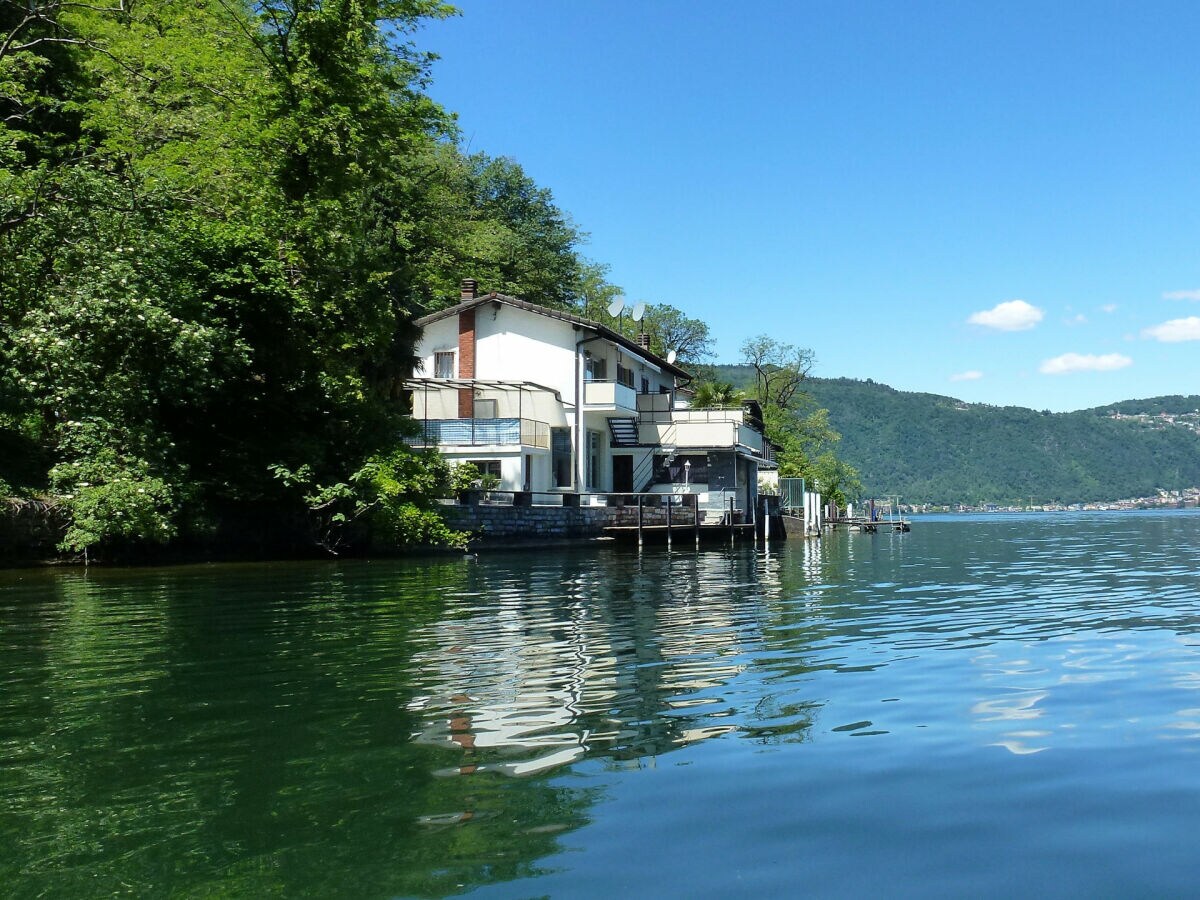 Chalet Direct on Lugano Lake: Take a Swim from your Villa