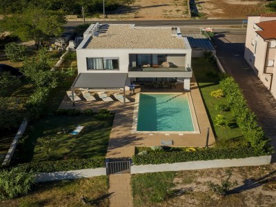 Villa Villa in Turanj mit Meerblick - Outdoor photo 4