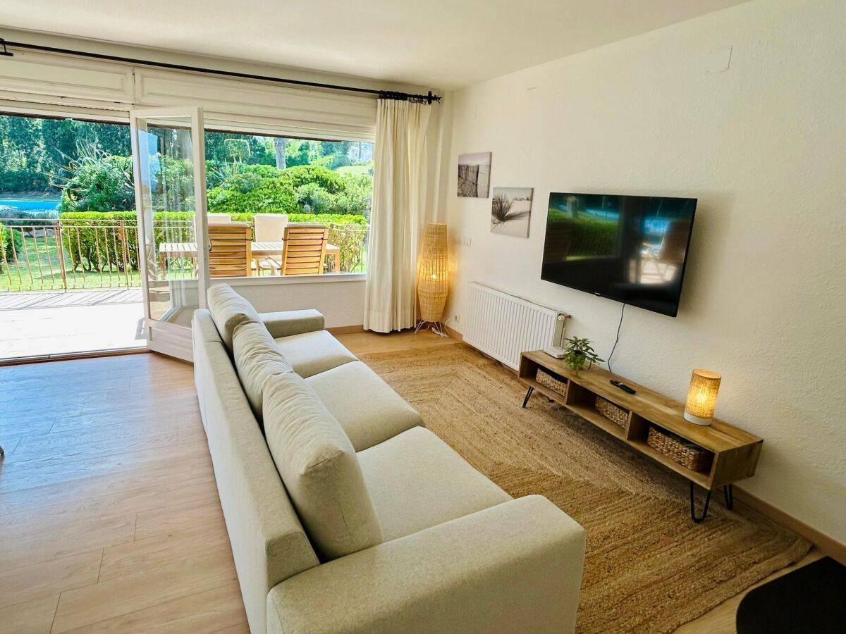 Apartment Apartment in Calella with Waterfront Views
