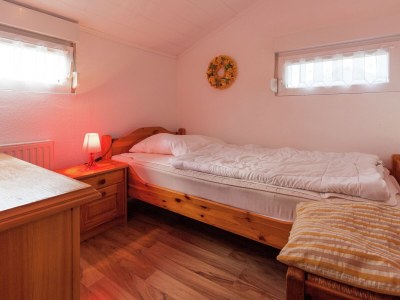 Holiday house Ruhiger Bungalow am Hennesee mit Terrasse - Features photo 18