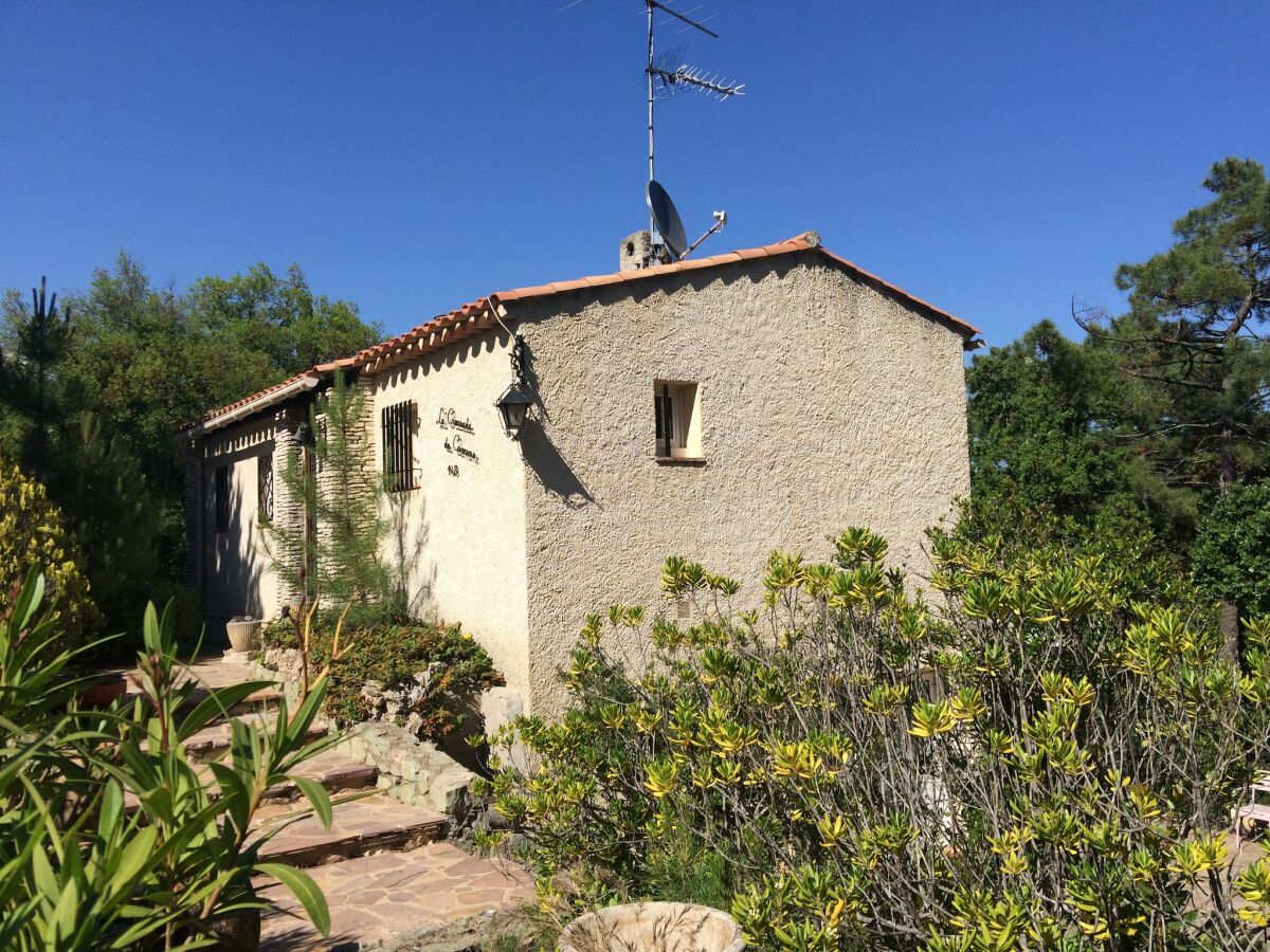 Holiday house Holiday Home in Fréjus with Pool & Tennis - Outdoor photo 2