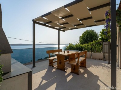 Apartment Tastefully designed apartment in Karlobag - Outdoor photo 9
