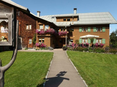 Holiday apartment Ellinger Nr. 1 - Outdoor photo 4