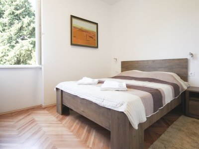 Apartment Apartment Goge - One-Bedroom Apartment with Balcony - Features photo 17