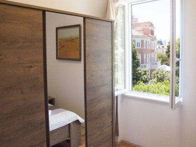 Apartment Apartment Goge - One-Bedroom Apartment with Balcony - Features photo 19