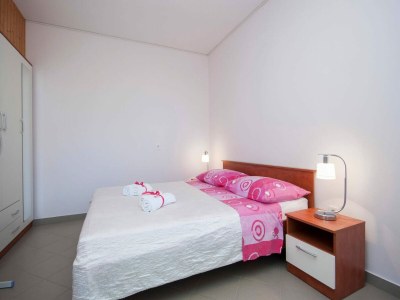 Apartment Apartment in Dalmatia with garden view - Features photo 7