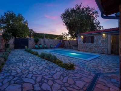 Holiday house Haus mit drei Schlafzimmern und Swimmingpool - Outdoor photo 11