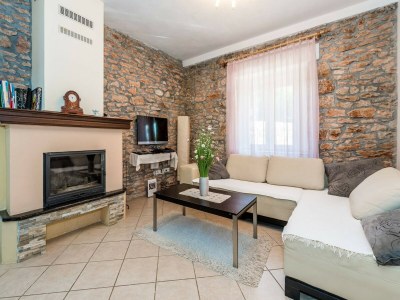 Holiday house Haus mit drei Schlafzimmern und Swimmingpool - Features photo 21