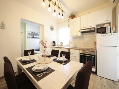 Apartment Apartment mit zwei Schlafzimmern und Außenpool - Features photo 17