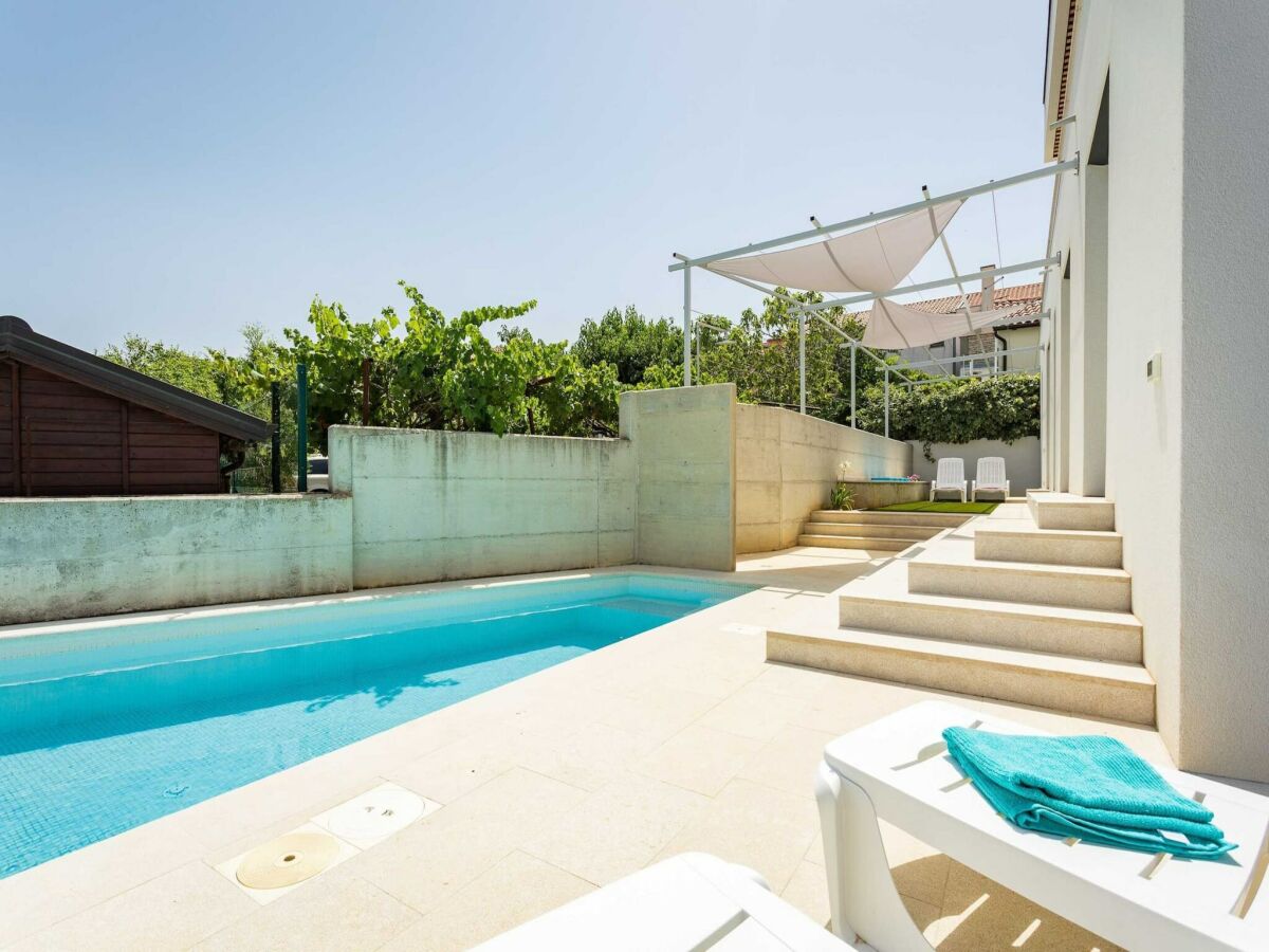 Villa Wunderschöne Villa mit Meerblick in Premantura - Outdoor photo 5
