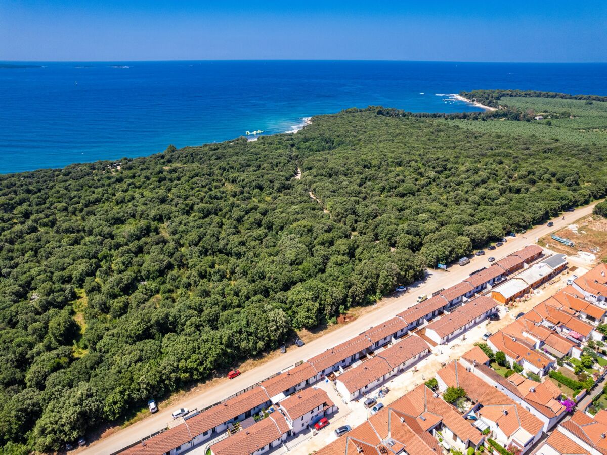Apartment Attractive apartment in Peroj with terrace - Outdoor photo 3