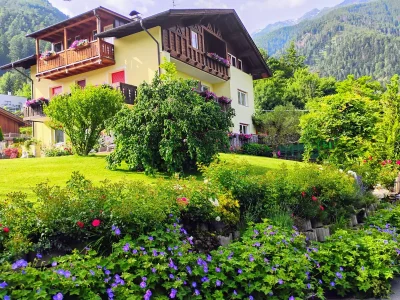 Holiday apartment Gala - Bauernhof Stadlgut in Latsch/Tarsch - Holiday apartment