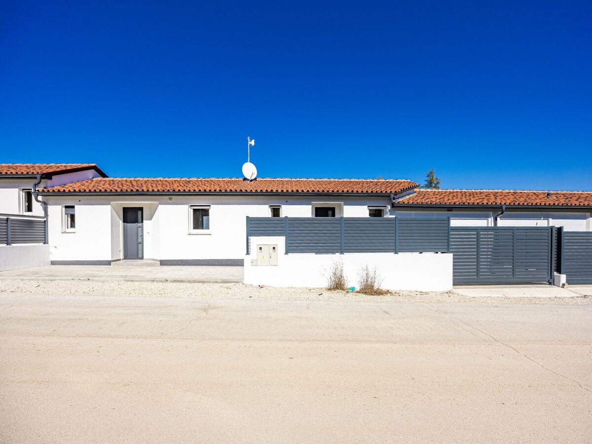 Apartment Gemütliche Wohnung in der Nähe von Rock Beach - Outdoor photo 3
