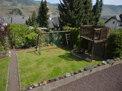 Holiday house Holiday home in the Eifel with balcony in Cochem Holiday Region - Holiday house