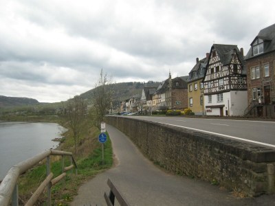 Holiday house Holiday home in the Eifel with balcony - Environment photo 22