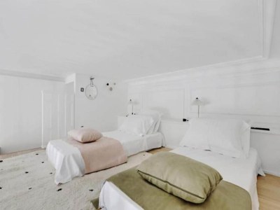 Apartment Maison Labruyère - Familie Aviau - Features photo 24