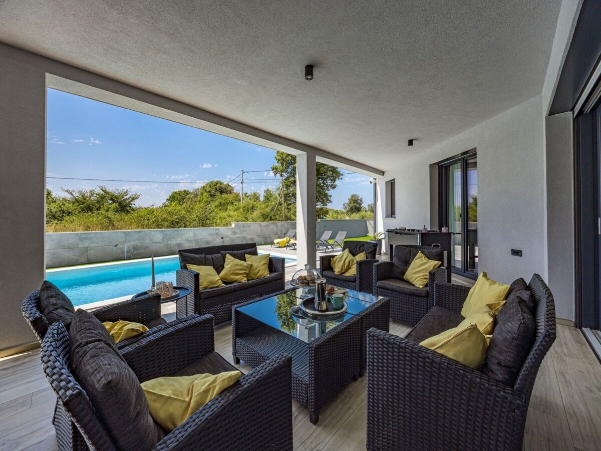 Villa Villa with Private Illuminated Pool