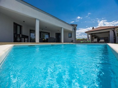 Villa Villa with Private Illuminated Pool - Outdoor photo 14