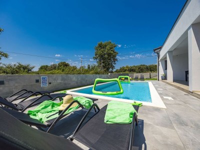 Villa Villa with Private Illuminated Pool - Outdoor photo 23