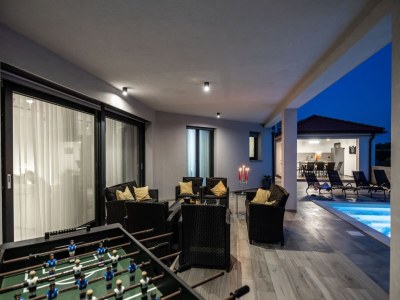 Villa Villa with Private Illuminated Pool - Outdoor photo 48