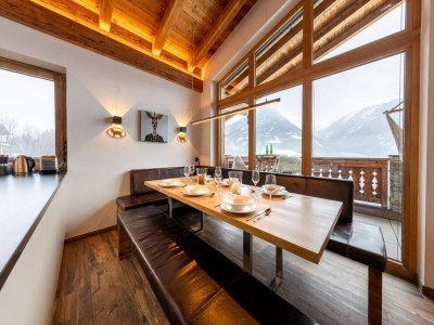 Holiday park Rossberg Chalet with Panoramic View - Features photo 12