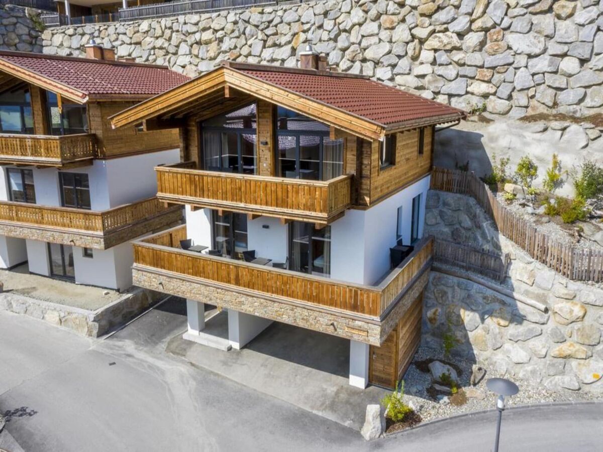 Holiday park Stilvolles Alpenchalet mit Carport