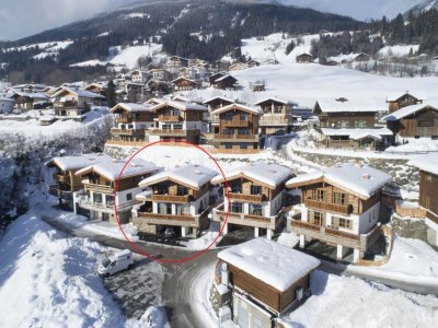 Holiday park Chalet Retreat with Terrace & Sauna - Outdoor photo 5