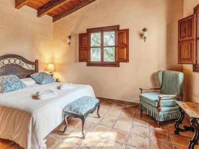 Holiday house Finca in Santa María mit Salzwasserpool - Features photo 29