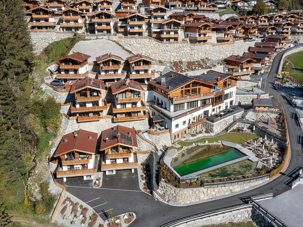Holiday park Chalet in Neukirchen near Wildkogel Ski Arena - Outdoor photo 4