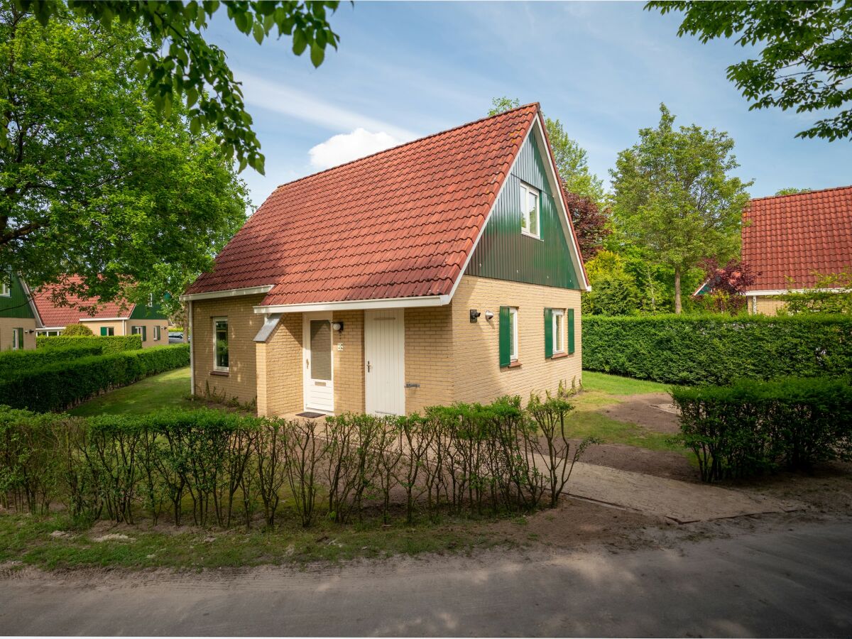 Holiday park Holiday home with dishwasher, 18 km. from Tilburg