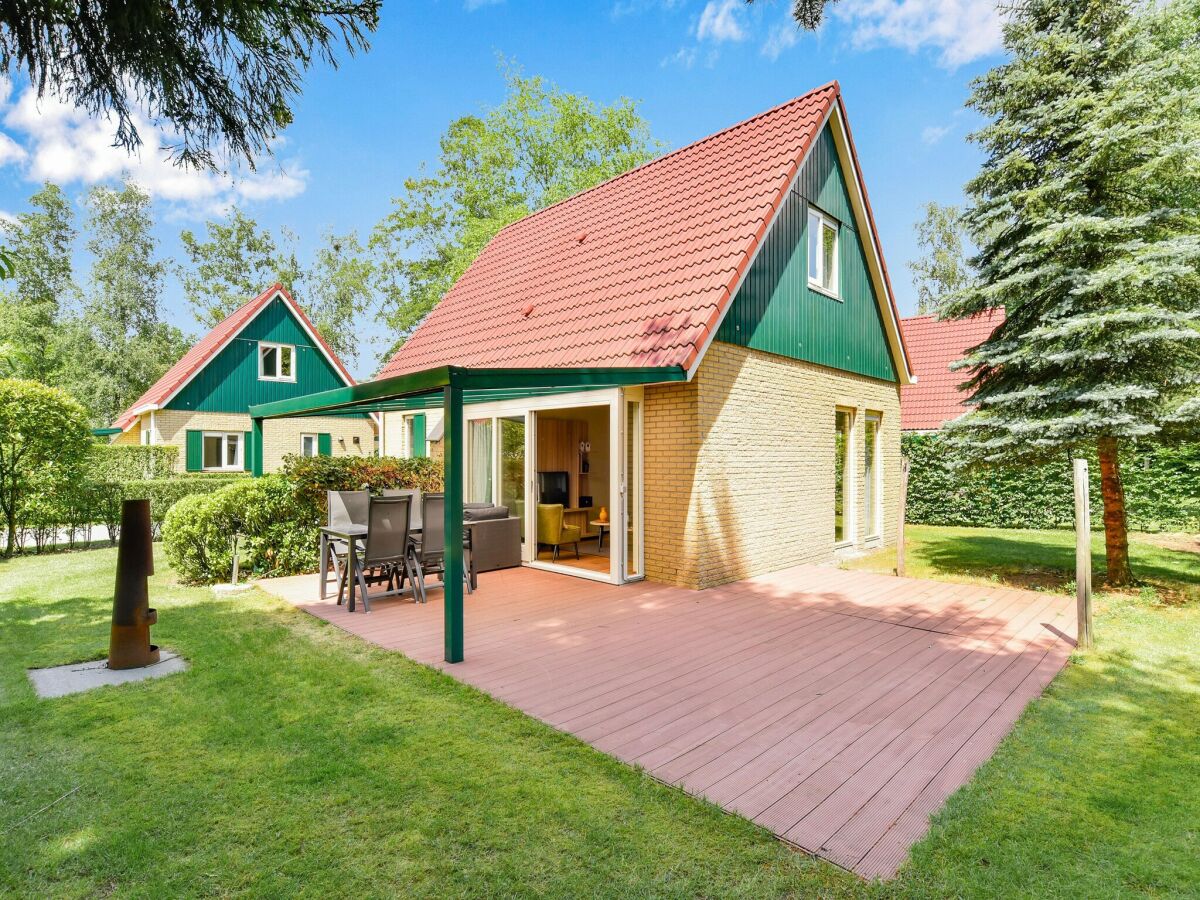 Holiday park Holiday home with dishwasher, 18 km. from Tilburg - Outdoor photo 2