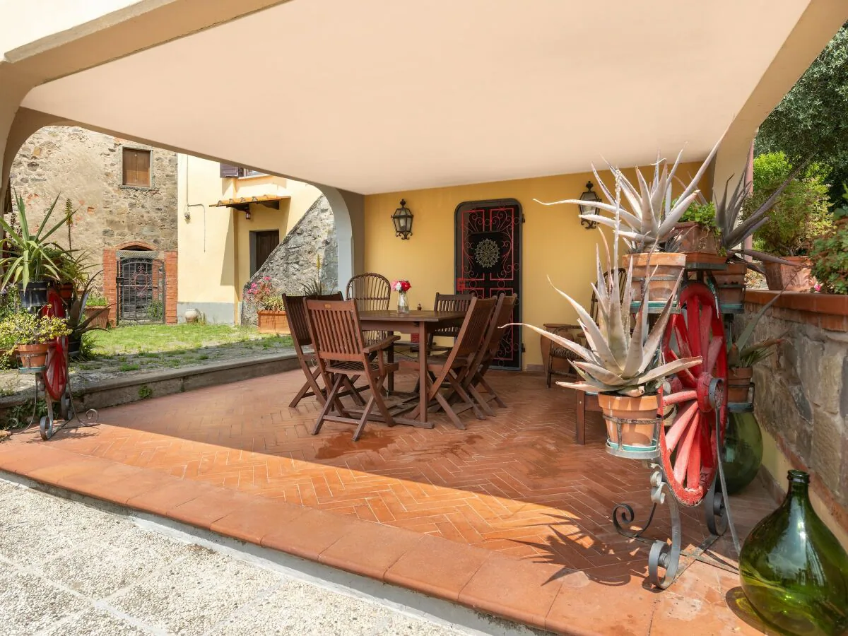 Villa Holiday Home in Tuscany with Stunning Views