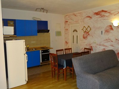 Apartment Apartmani Luna - Two Bedroom  Apartment - Features photo 17