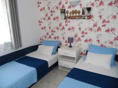 Apartment Apartments Dea & Paula - Classic Two Bedroom Apartment with Terrace - Features photo 19