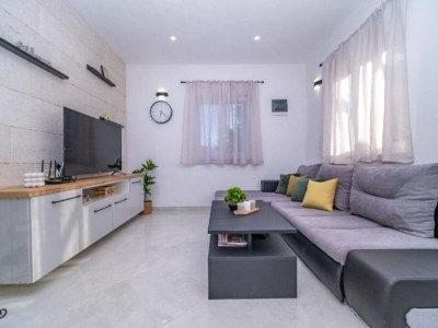 Holiday house Holiday Home Bračuta- Two Bedroom Holiday Home with Pool - Features photo 3