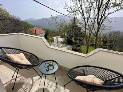 Apartment Two Bedroom Apartment with Terrace and Swimming pool in Makarska Riviera - Apartment