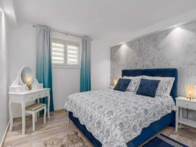 Apartment Two Bedroom Apartment with Terrace - Features photo 12
