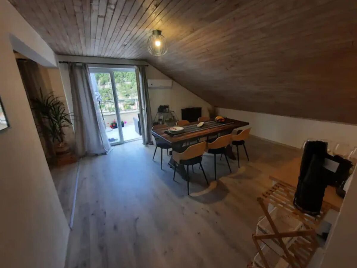 Apartment Two Bedroom Apartment With Sea View - Features photo 3