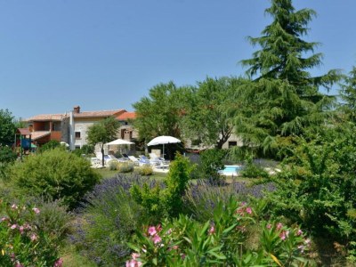 Holiday house Three Bedroom Holiday Home with Private Pool - Outdoor photo 12