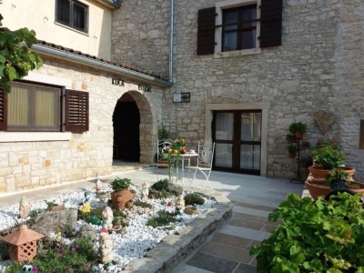 Holiday house Three Bedroom Holiday Home with Private Pool - Outdoor photo 14