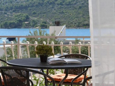 Apartment Apartments Nina - Two Bedroom Apartment with Balcony A1 in Trogir Area - Apartment