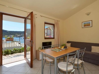 Apartment Apartments Nina - Two Bedroom Apartment with Balcony A3 - Features photo 13
