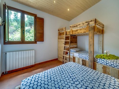 Holiday house Villa in Palafolls mit Pool und Grillplatz - Features photo 25