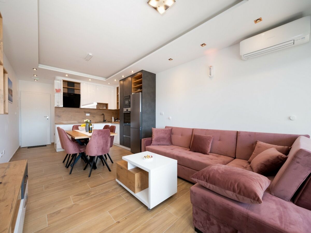 Apartment Apartment Trogir mit Terrasse - Features photo 5