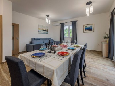 Holiday house Holiday Home Milutin 1 - Four Bedroom Holiday Home with Private Pool - Features photo 11