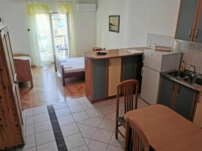 Apartment Apartments White House - Studio Apartment with Balcony and Sea View 3 - Features photo 19
