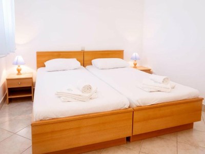 Apartment Lumbarda Resort Apartments - Comfort One Bedroom Apartment t  C3 - Features photo 15