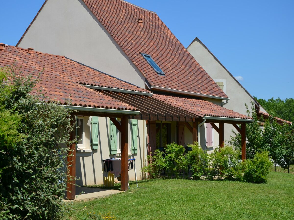 Holiday park Villa in Lanzac mit privatem Garten