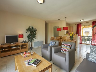 Holiday park Villa in Lanzac mit privatem Garten - Features photo 14
